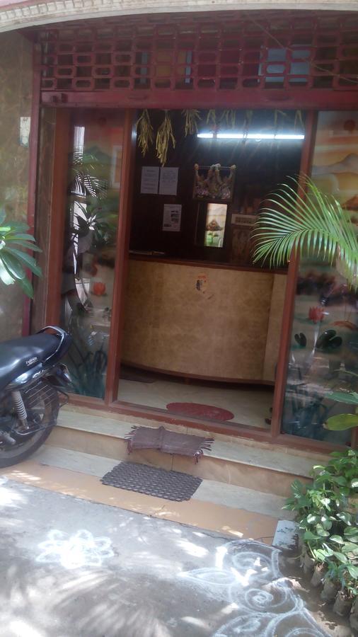 Rising Sun Hotel Chennai Eksteriør billede